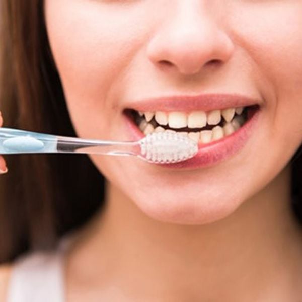 5 cách đánh răng gây hôi miệng và hỏng răng