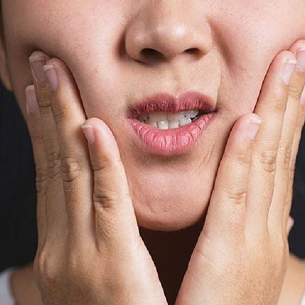 Răng đau nhức báo hiệu bệnh lý gì?
