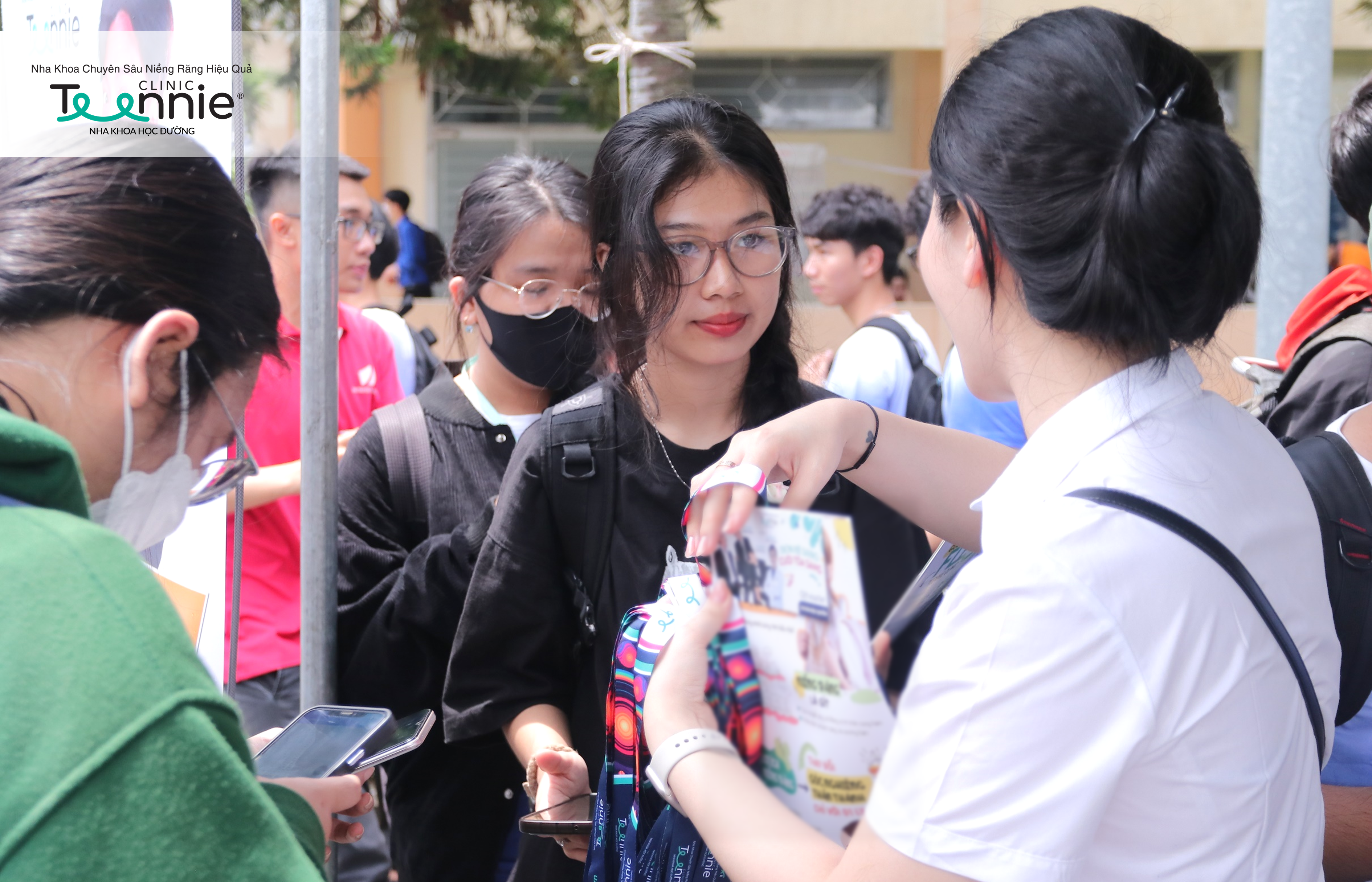 Chương trình “Back to School - Cười thật Kool” của Teennie tại ĐH Khoa học Tự nhiên