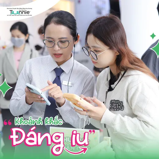 Rộn ràng đồng niềng tại Teennie Clinic - khoảnh khắc khách hàng niềng răng 10
