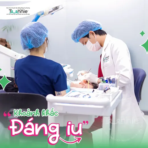 Rộn ràng đồng niềng tại Teennie Clinic - khoảnh khắc khách hàng niềng răng 21
